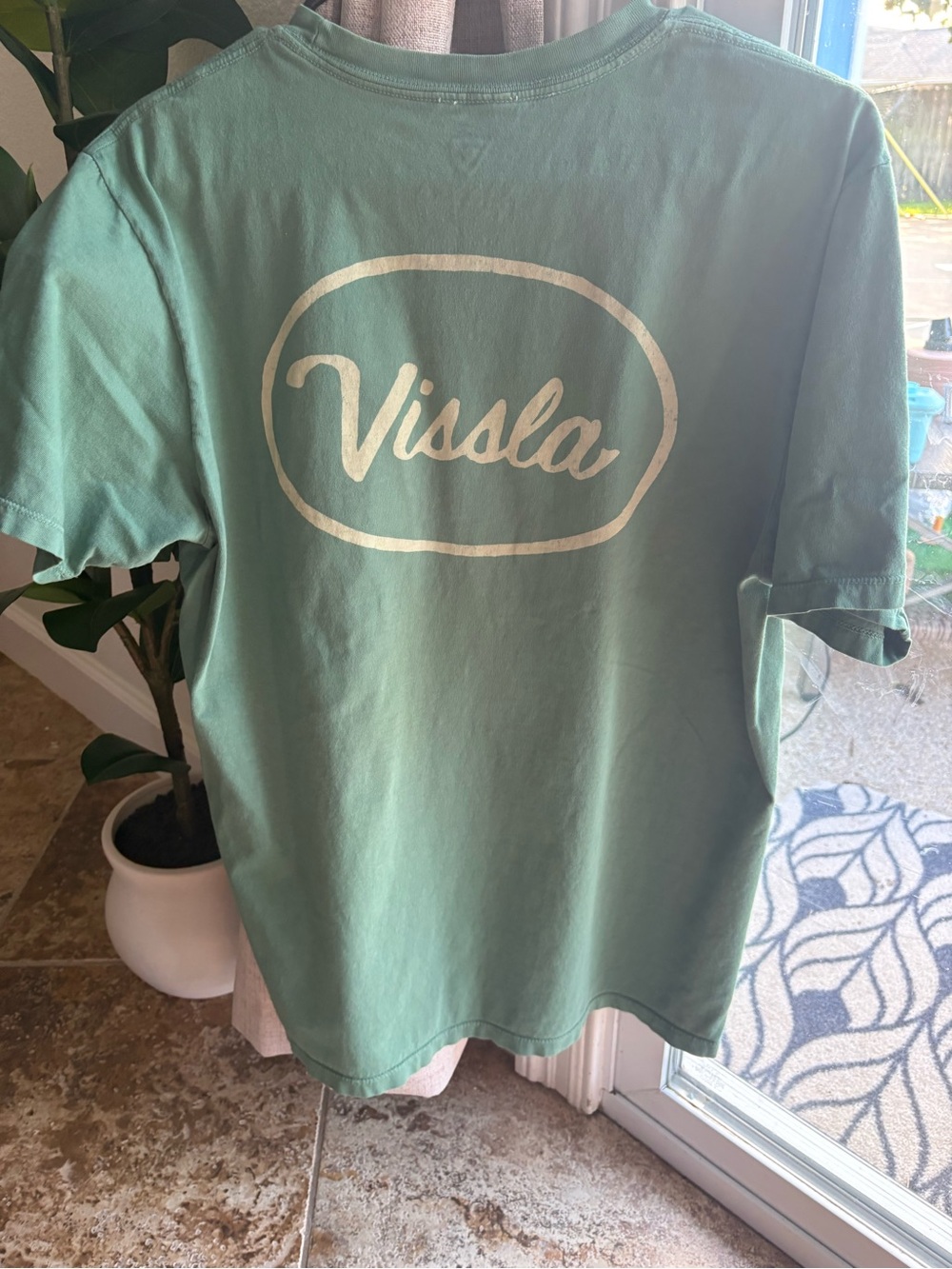 VISSLA Short Sleeve Logo Tee in Seafoam Green